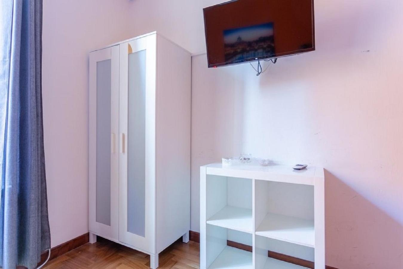 Apartment Vatican 1-2 Rom